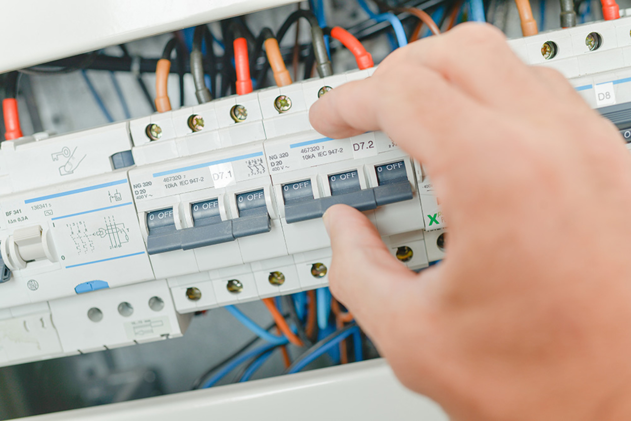 Elektro­installation bei Sondermann Elektrotechnik GmbH in Erfurt